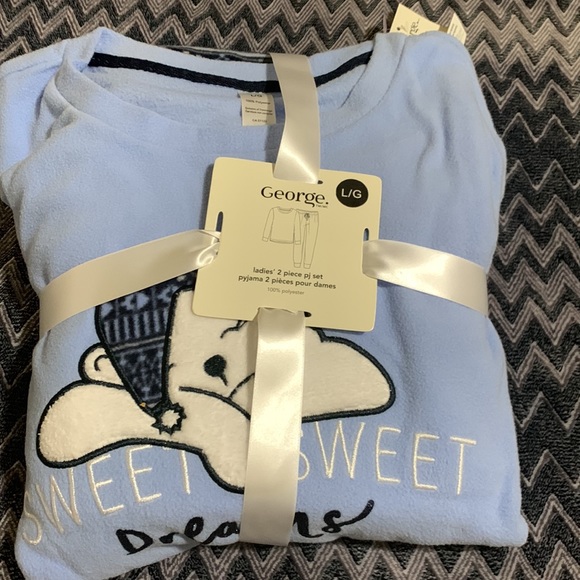 L/G sized ladies two peice PJ set - Picture 3 of 3